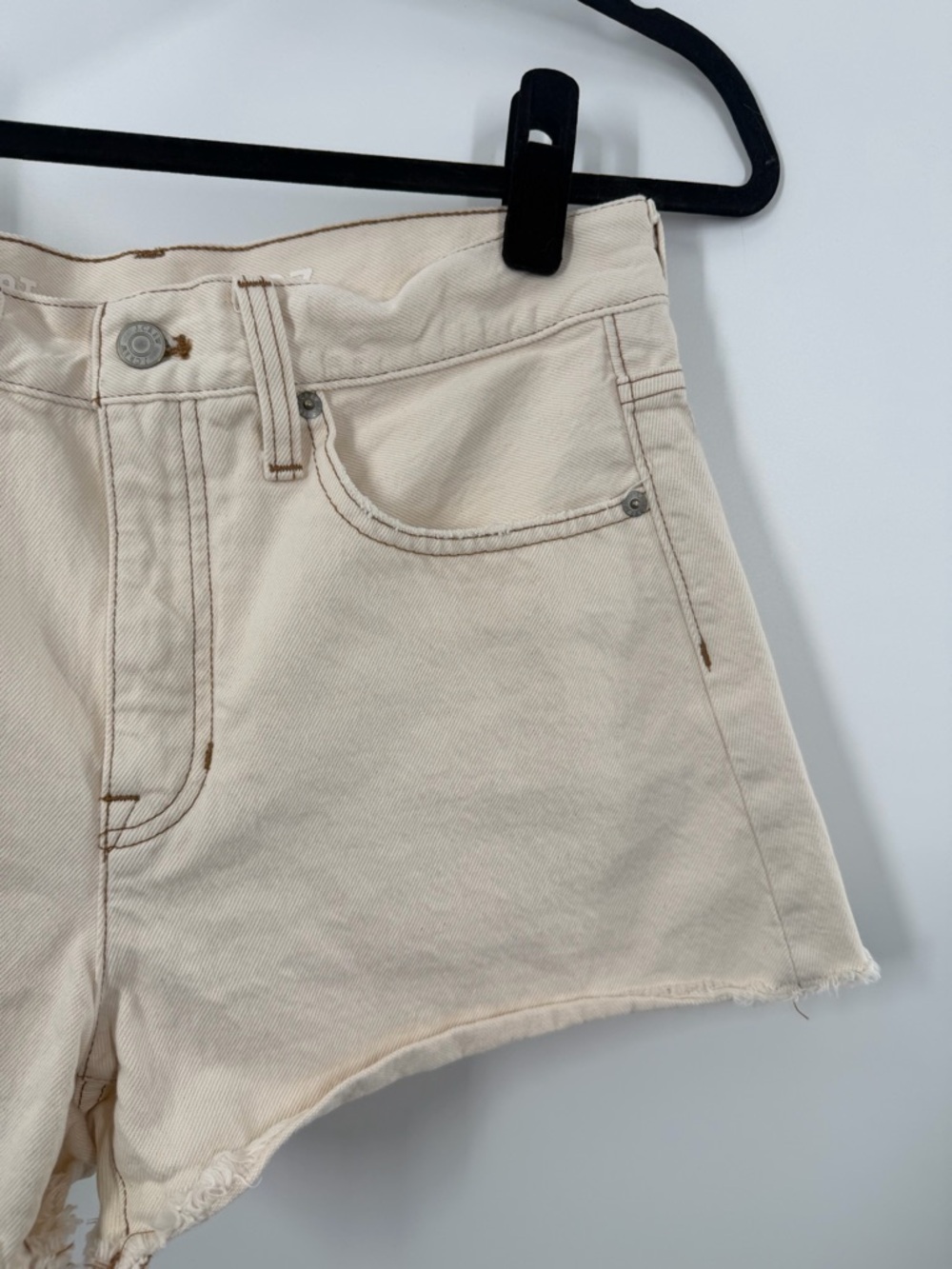 J. Crew Relaxed denim short in ecru - Picture 3 of 9